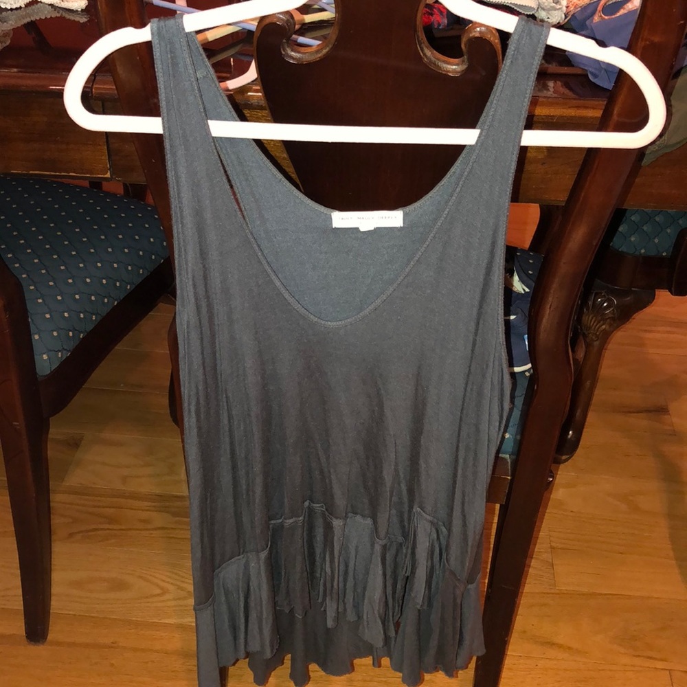 Super soft tank- cute bottom